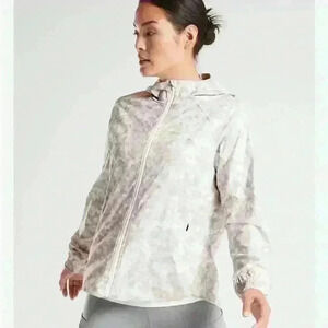 Athleta RUNNING FREE REFLECTIVE JACKET Size XXS Camo